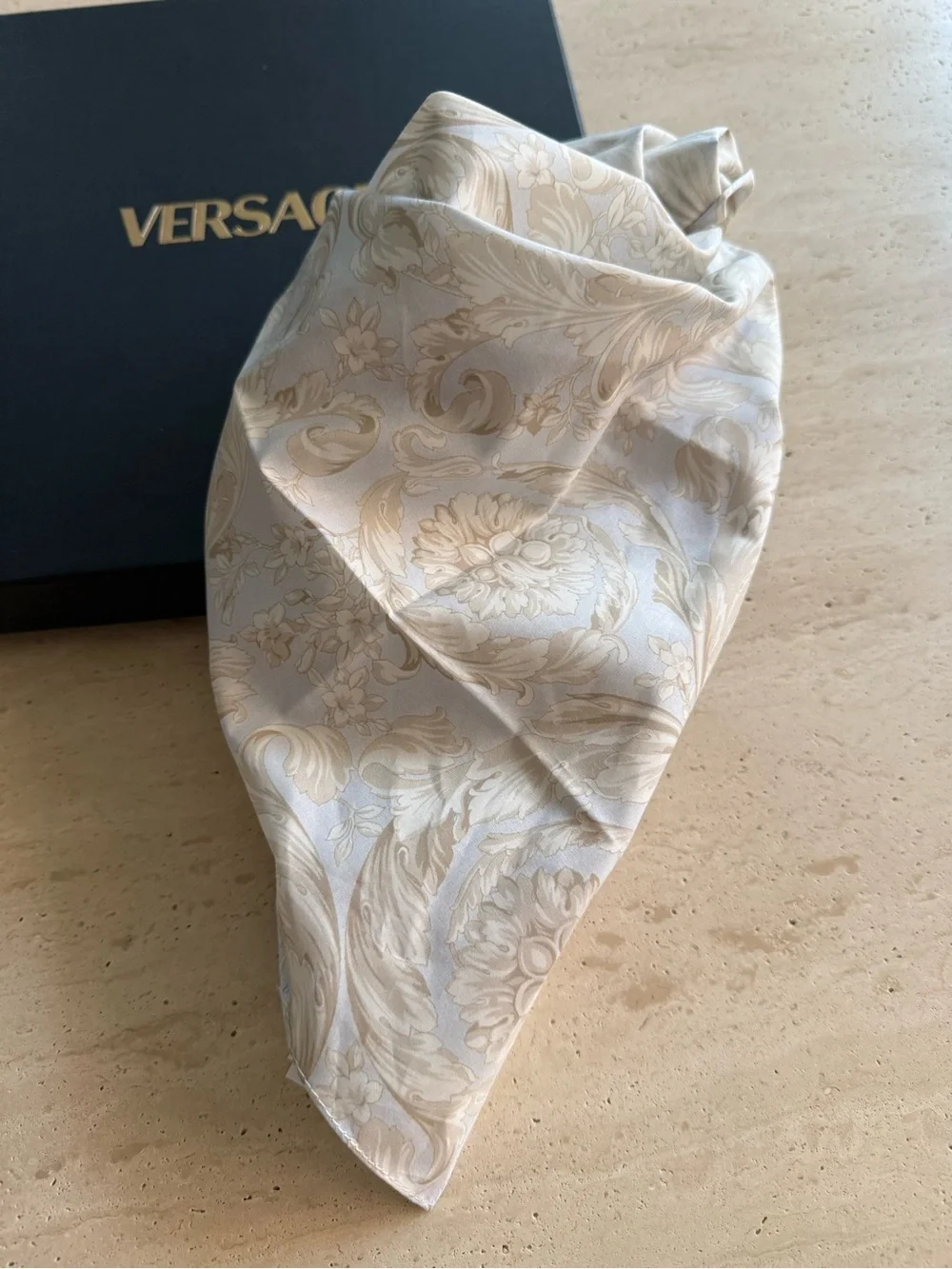 NWT Versace Barocco Print Cotton Blue Square Scarf Foulard Bandana Made in Italy